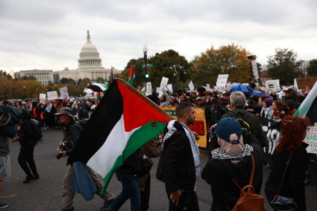 مظاهرات في العاصمة الأمريكية واشنطن دعماً للقضية الفلسطينية/ shutterstock