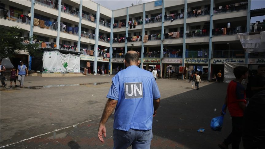 مدارس الأونروا في غزة يدمرها الاحتلال