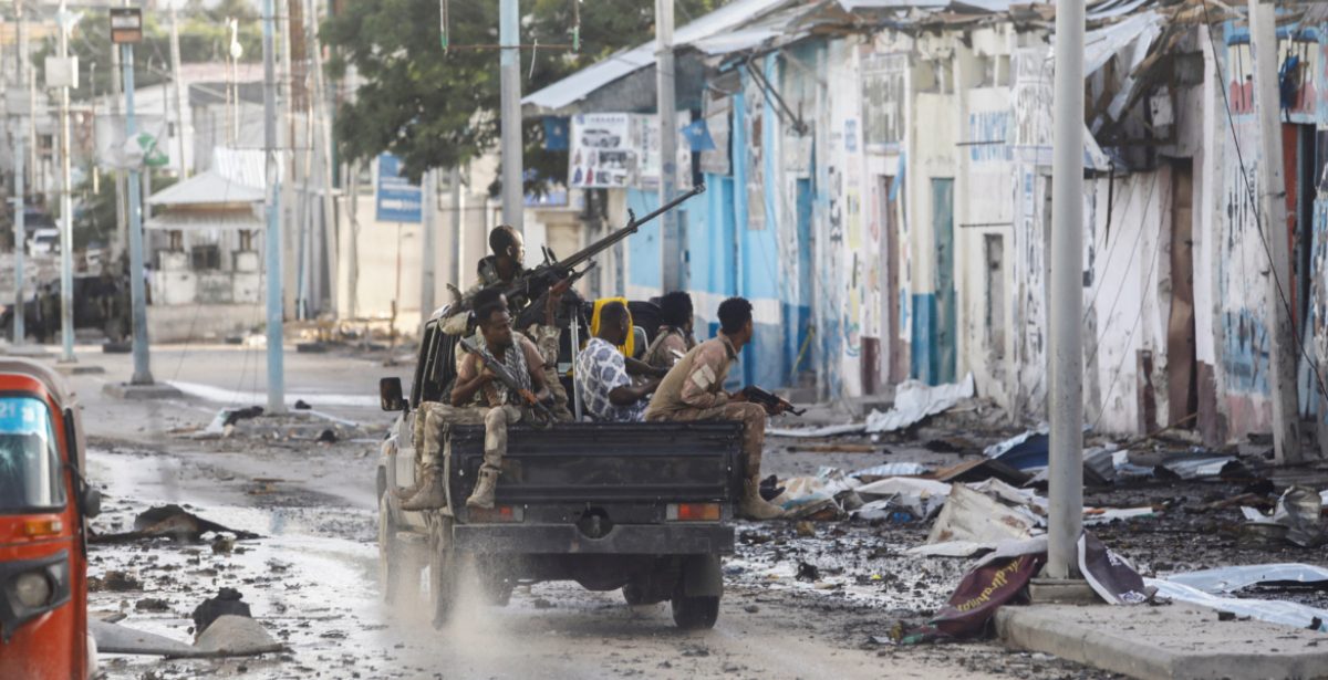 صورة أرشيفية لضباط أمن صوماليين/ رويترز