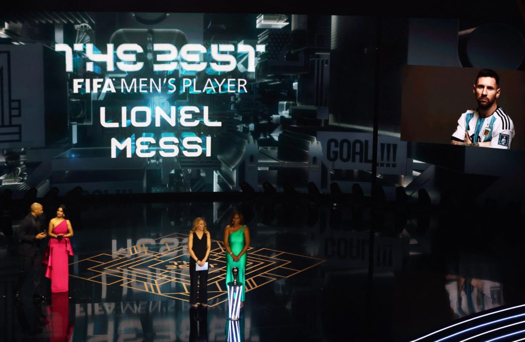ليونيل ميسي أفضل لاعب في العالم