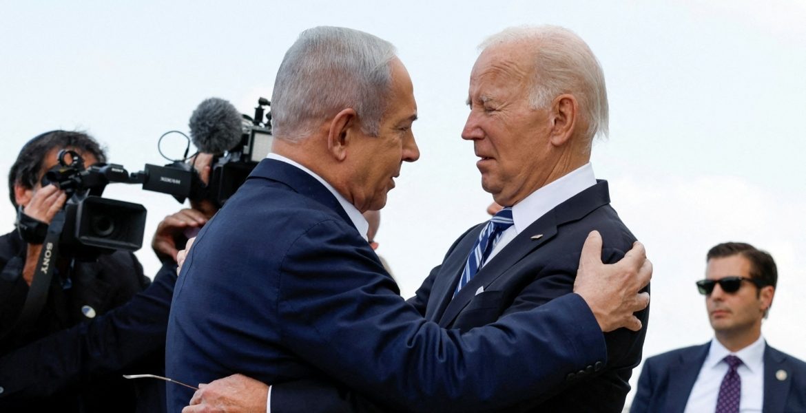 الرئيس الأمريكي جو بايدن مع رئيس الوزراء الإسرائيلبي بنيامين نتنياهو/رويترز