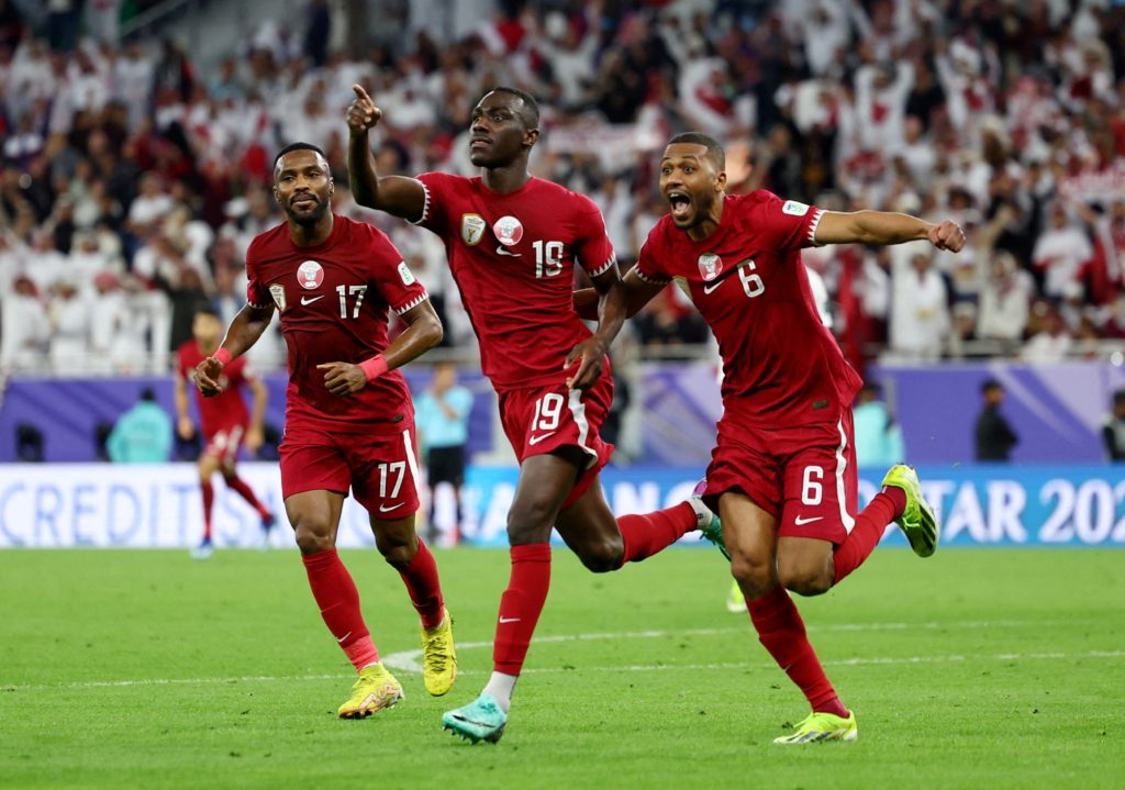الأردن وقطر في نهائي كأس آسيا 2023 (رويترز)