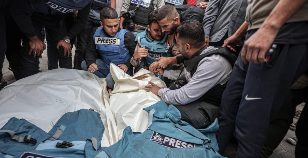 مؤسسات إعلامية تطالب الاحتلال بحماية الصحفيين في غزة