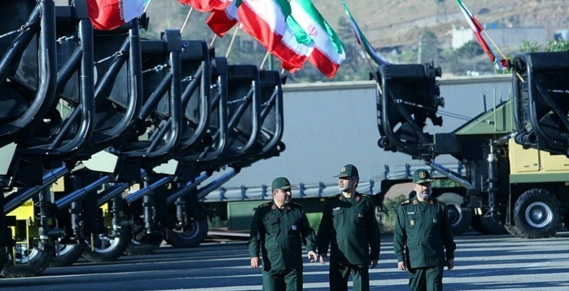 عناصر من الحرس الثوري الإيراني / رويترز