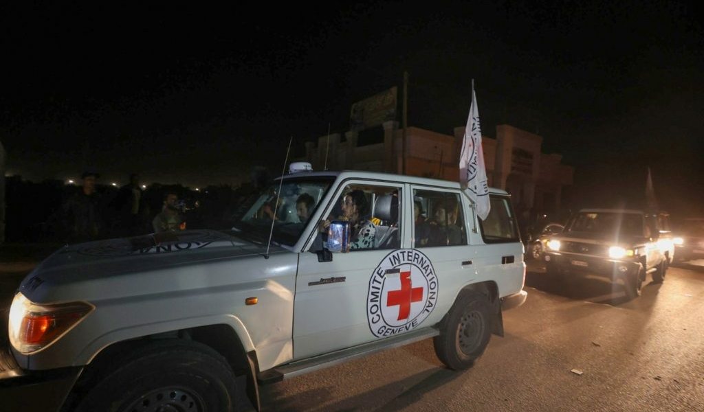 عملية تبادل أسرى بين الاحتلال والمقاومة في غزة برعاية قطرية /رويترز