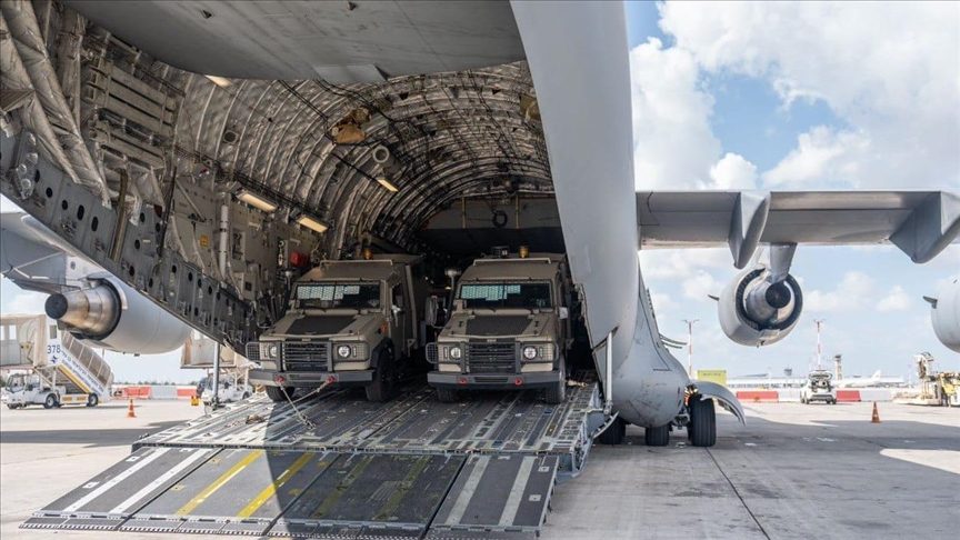 إقليم بلجيكي يوقف جميع عمليات نقل الأسلحة إلى إسرائيل عبر مطاراته.. قراره جاء بطلب من منظمات غير حكو