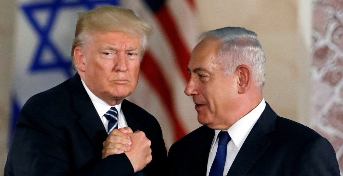 بوليتيكو: نتنياهو طلب عقد اجتماع مع ترامب خلال زيارته لواشنطن.. وهذا رد الرئيس الأمريكي السابق 