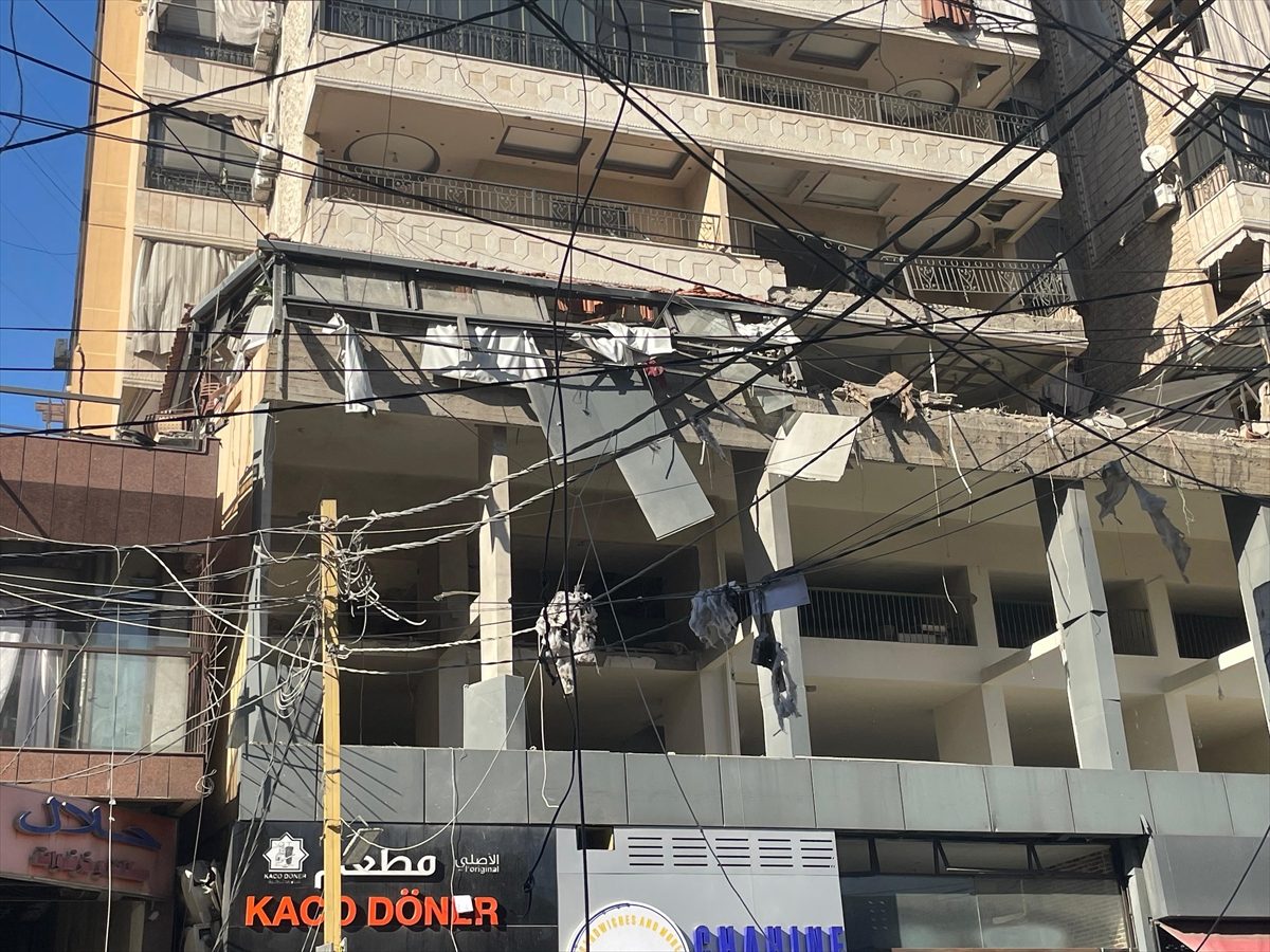 إسرائيل تشن غارة على الضاحية الجنوبية ببيروت.. إذاعة الاحتلال: استهدفت قائد الوحدة الجوية لحزب الله