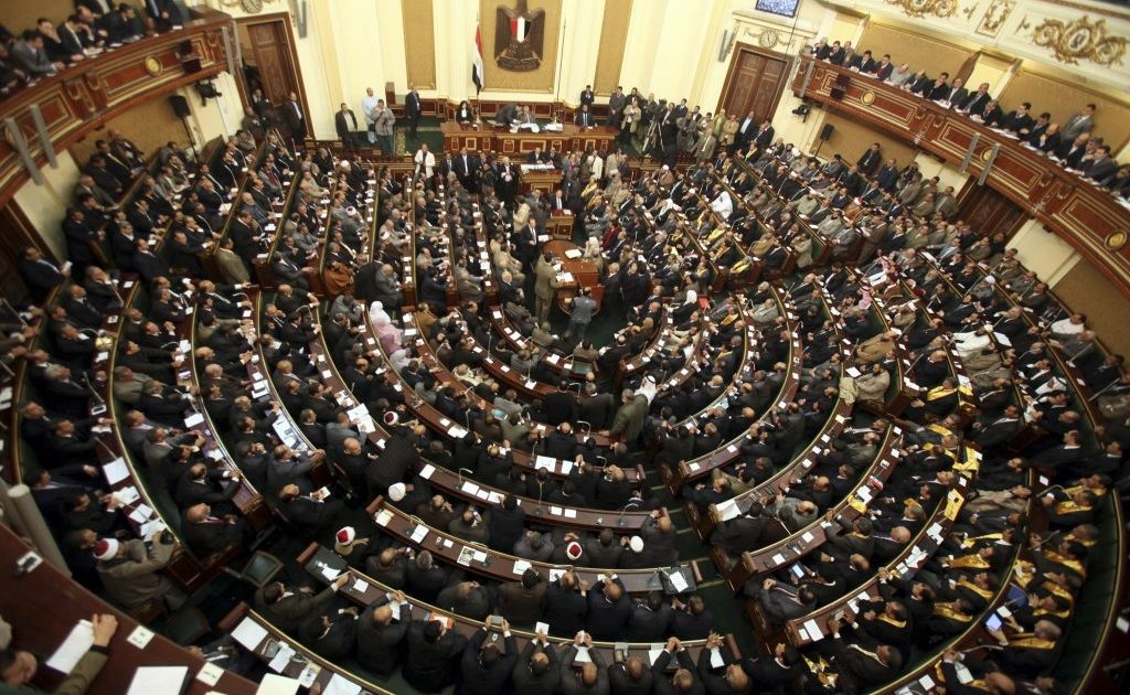 رغم الاعتراضات وانسحاب المعارضة.. كواليس تمرير قانون “الإجراءات الجنائية” في البرلمان المصري