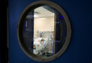 مركبة إسعاف وحيدة وقطاع طبي منكوب.. تفاصيل عن الانهيار الصحي في شمال غزة وانعدام القدرة على إنقاذ الجرحى