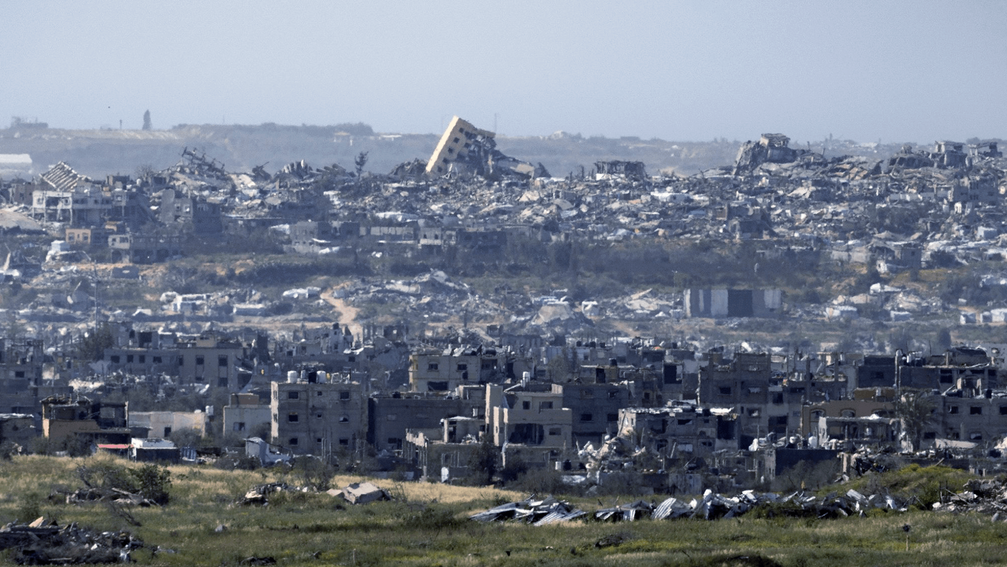 لماذا يجب على الاحتلال الإسرائيلي تحمل كلفة إعادة إعمار غزة وتعويض الفلسطينيين بعد الحرب؟