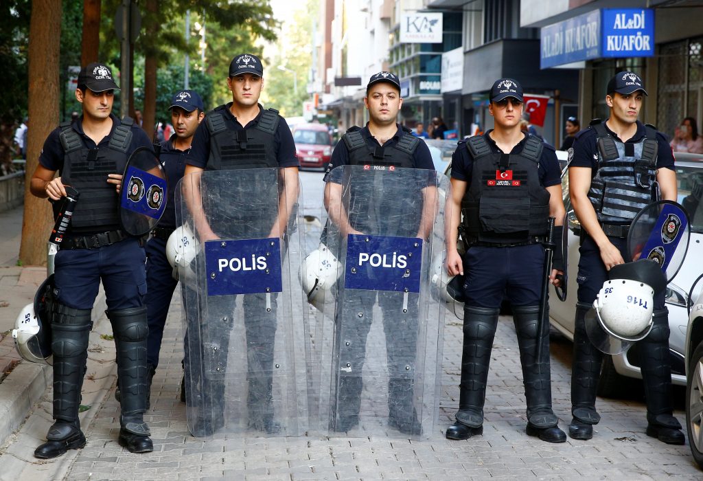 عناصر من القوى الأمنية في تركيا - الأناضول